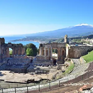 Joan's Heritage Panzió Taormina